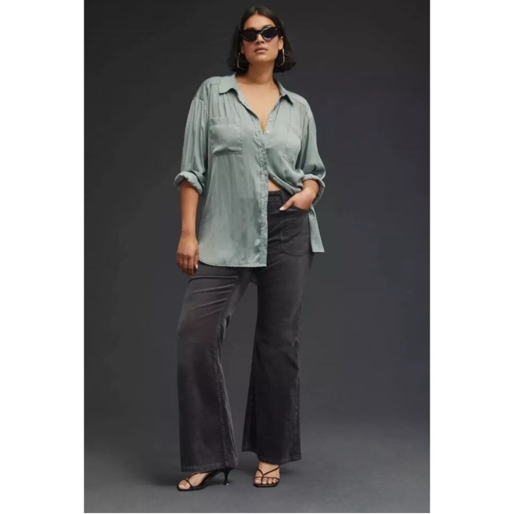 Anthropologie Pilcro Icon Flare Corduroy‎ Pants Jeans in Gray.